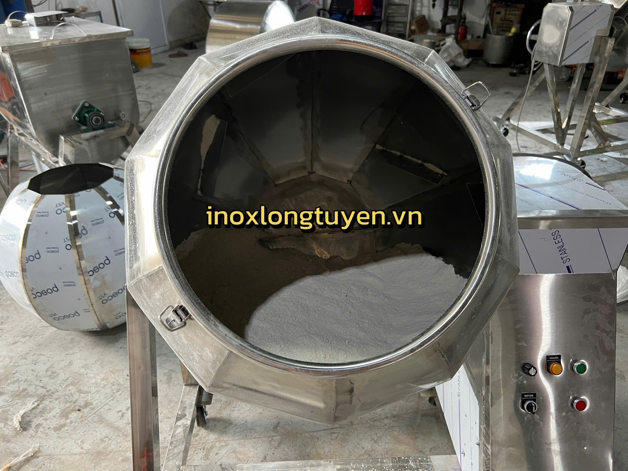 Máy trộn thực phẩm dạng lồng quay công nghiệp